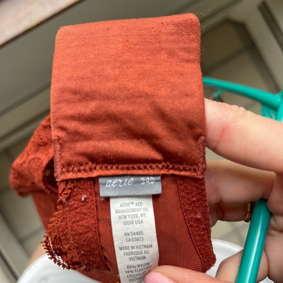 Red Lace Aerie Bra - Picture 3 of 3